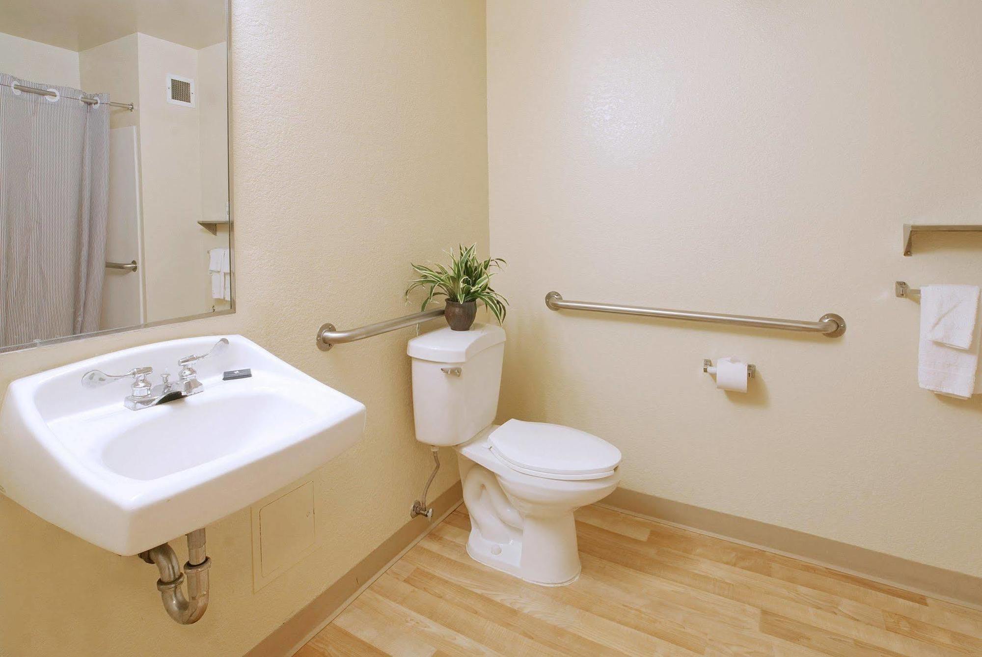 Extended Stay America Suites - Cincinnati - Blue Ash - Kenwood Road Екстериор снимка