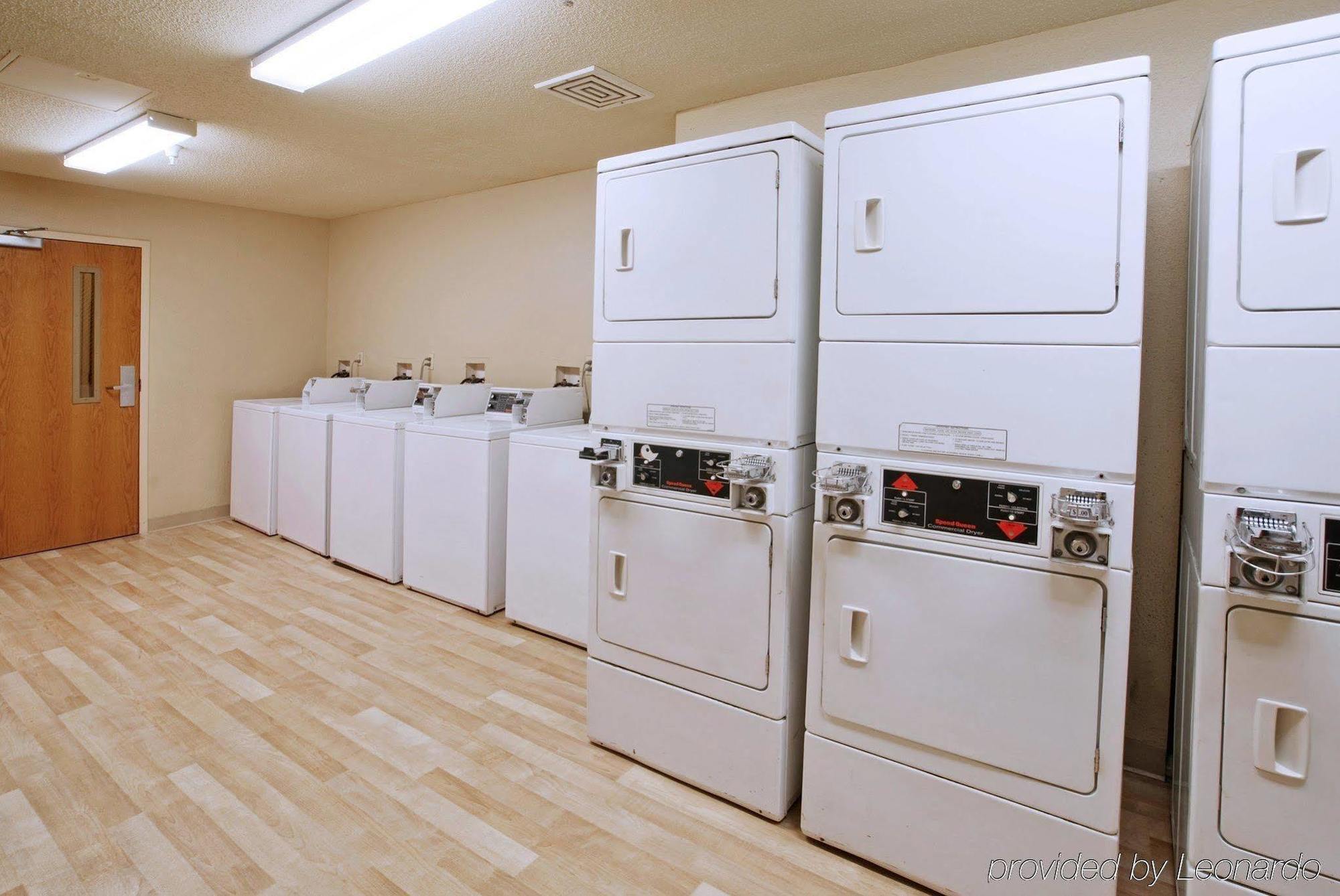 Extended Stay America Suites - Cincinnati - Blue Ash - Kenwood Road Екстериор снимка